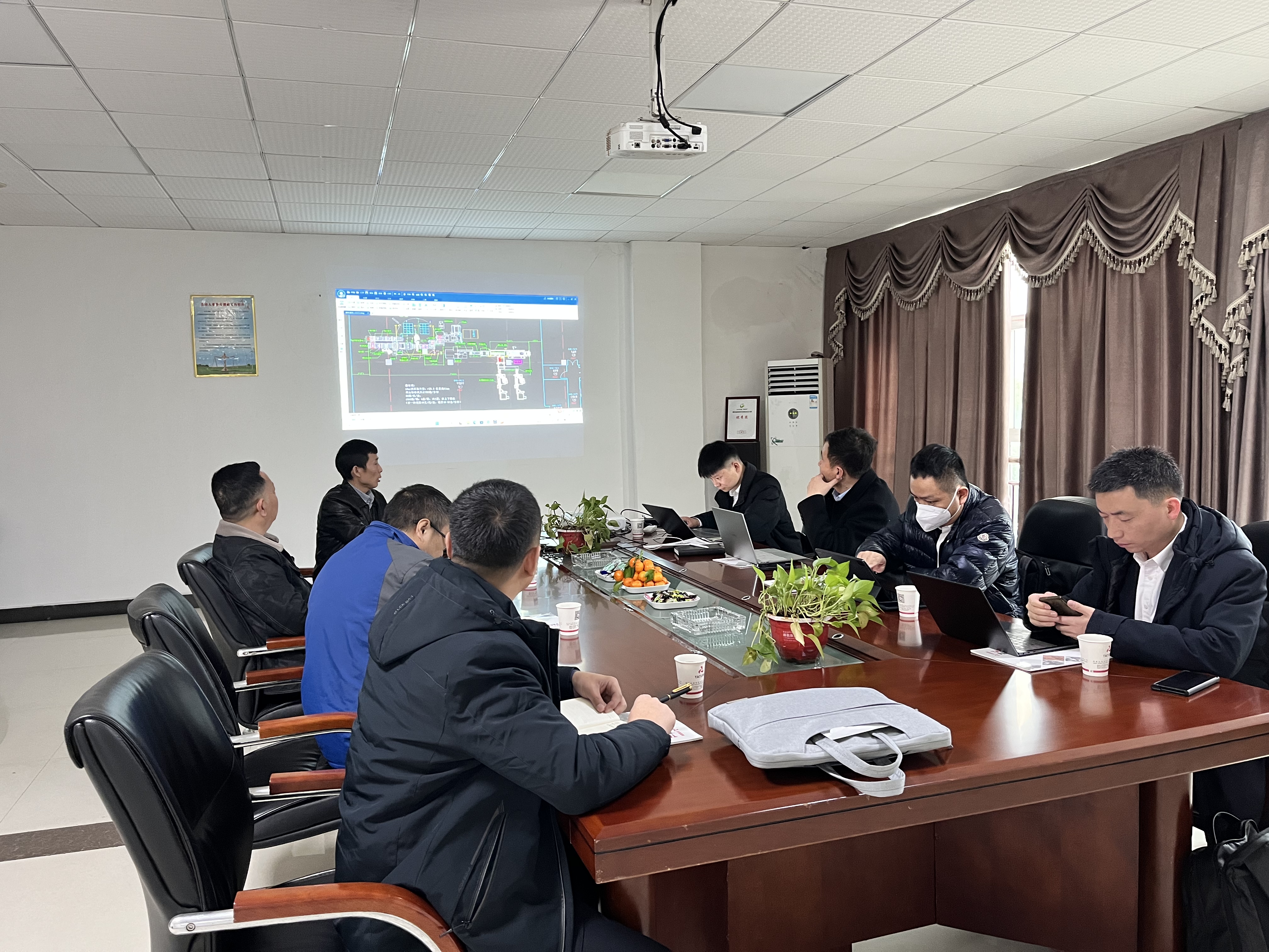 近日，多省客户来我司进行实地考察